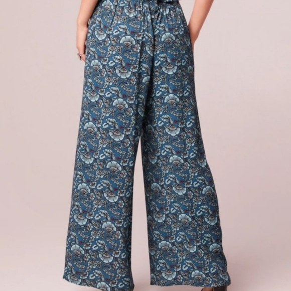 Band of Gypsies Pants - NWT Band of the Free Elise Teal Floral Wide Leg Pullon Pants Women's Size Small